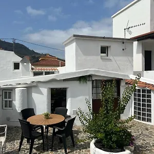https://la-casita-de-luca.in-canary-islands.com