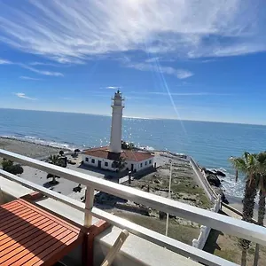 https://primera-linea-de-playa-en-torrox-costa.es-andalucia.com